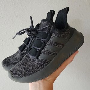 Boys Adidas Sneakers